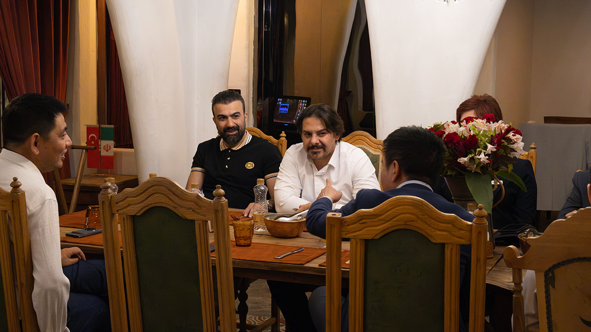 نشست تخصصی مشترک ماد امواج آریا و ریوژن گامهای توسعه صنعت امنیت